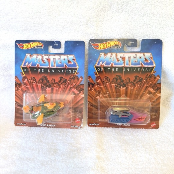 Hot Wheels Other - Hot Wheels 1:64 Masters of the Universe Land Shark Car & Wind Raider - DMC55